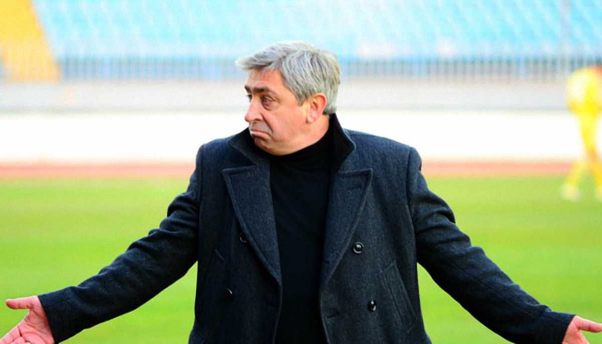 Главный тренер Мариуполя Александр Севидов