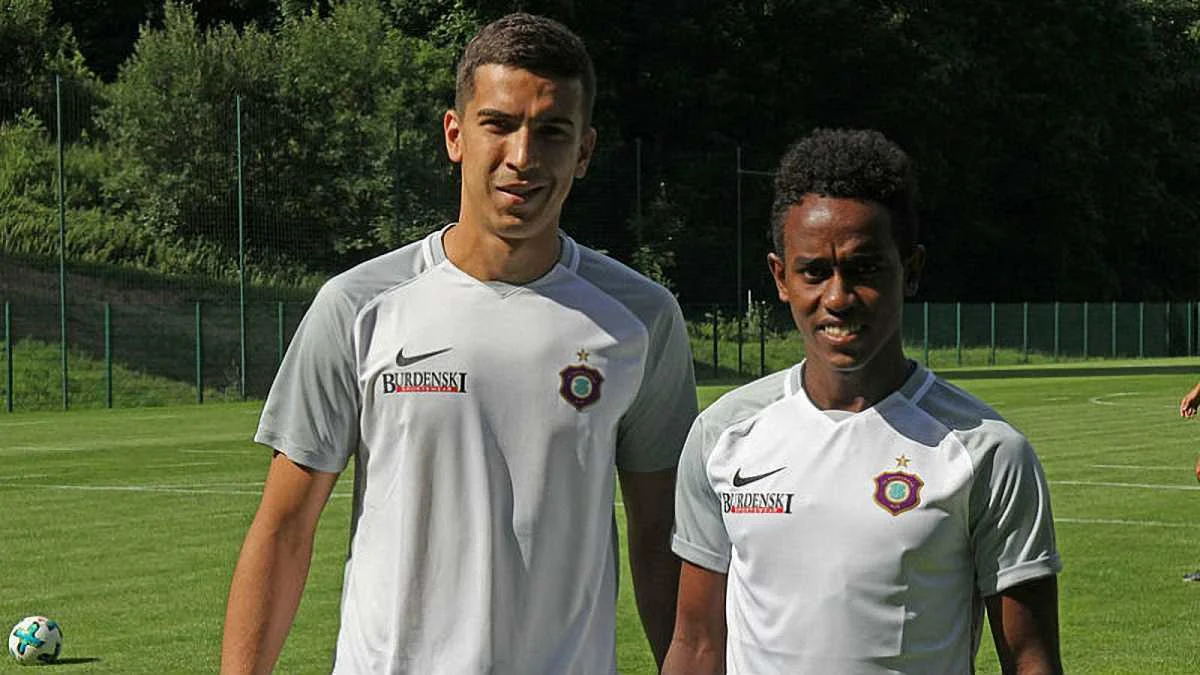 Юрій Яковенко (зліва) / ФК Ерцебірге