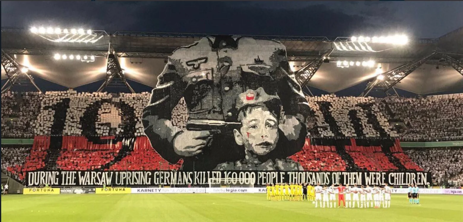Перфоманс фанатов Легии