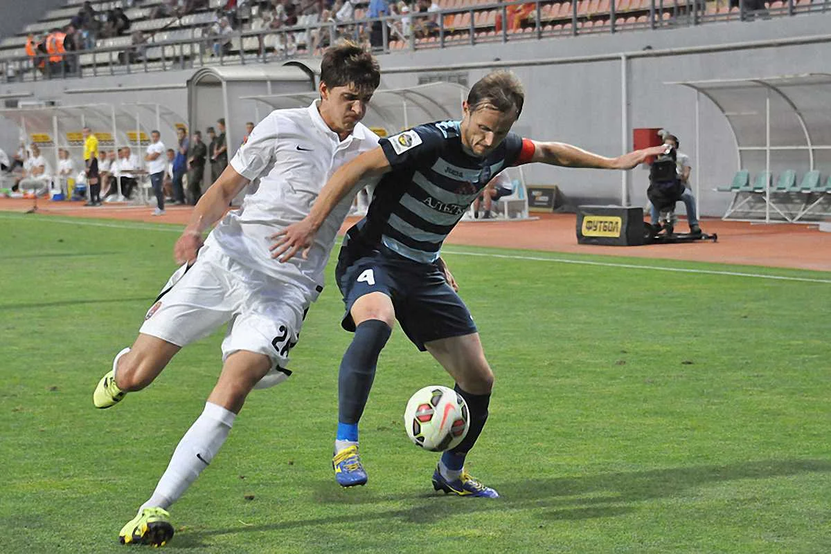 Гравці Зорі та Олімпіка