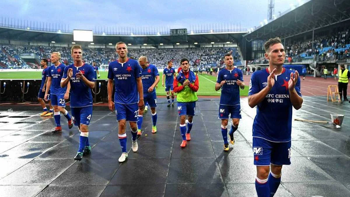 Ротань з партнерами / Твіттер Славії