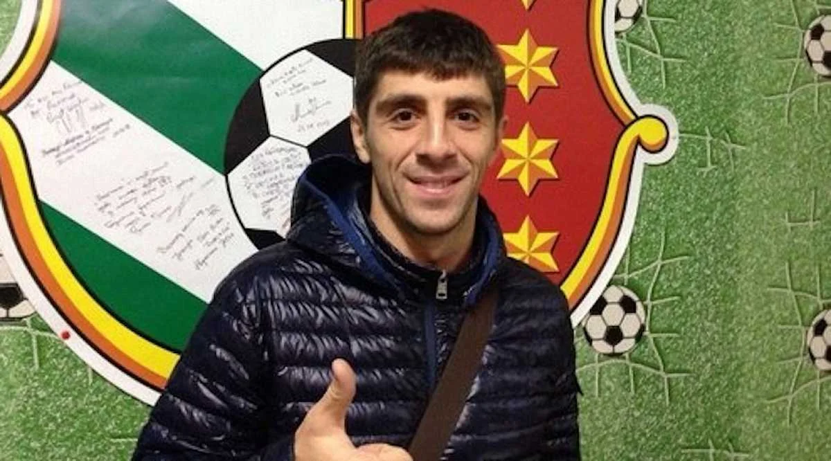 Антон Шиндер / Соцмережі