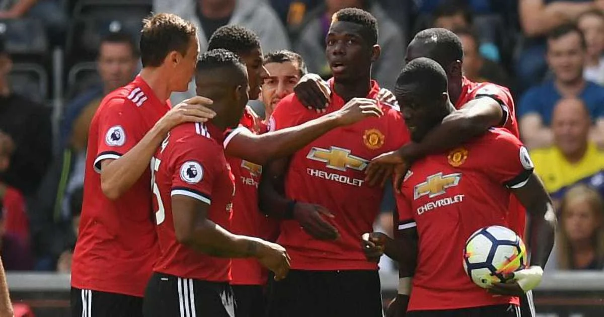 Генріх Мхітарян і Ко святкують успіх Манчестер Юнайтед