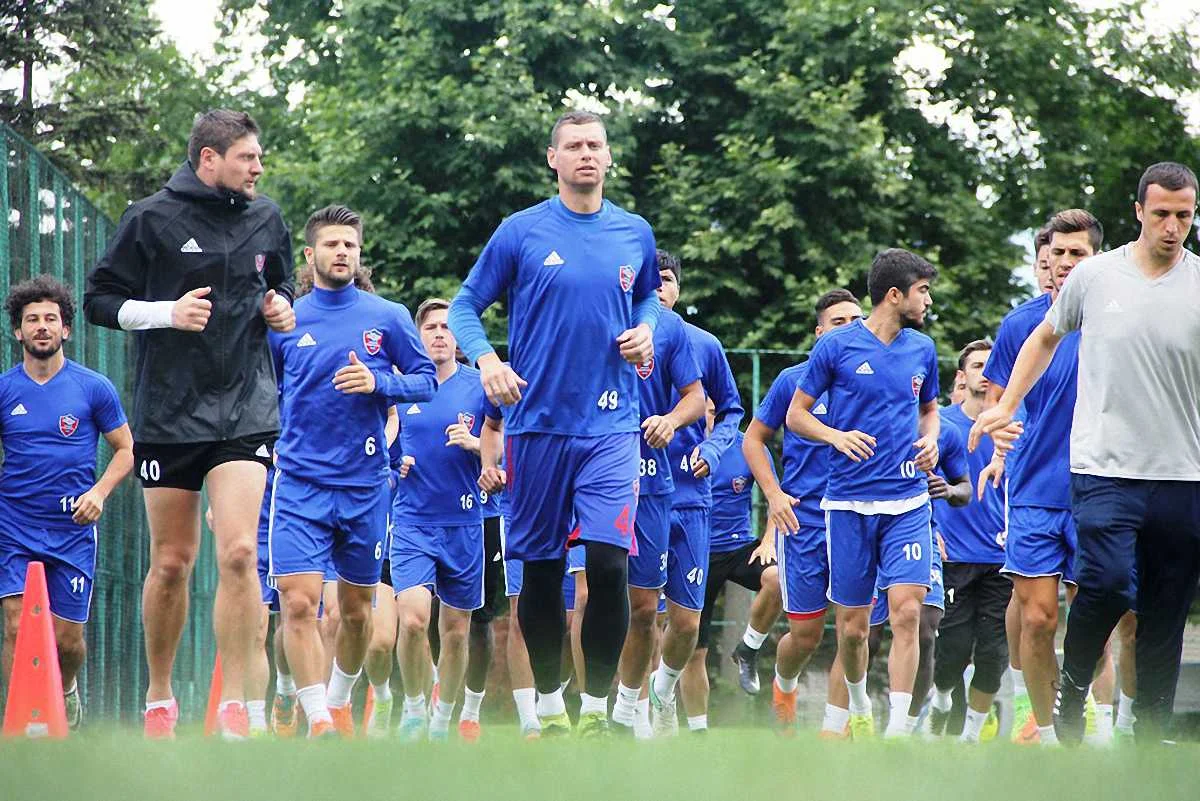 Олександр Рибка і Євген Селезньов / фото Карабюкспор