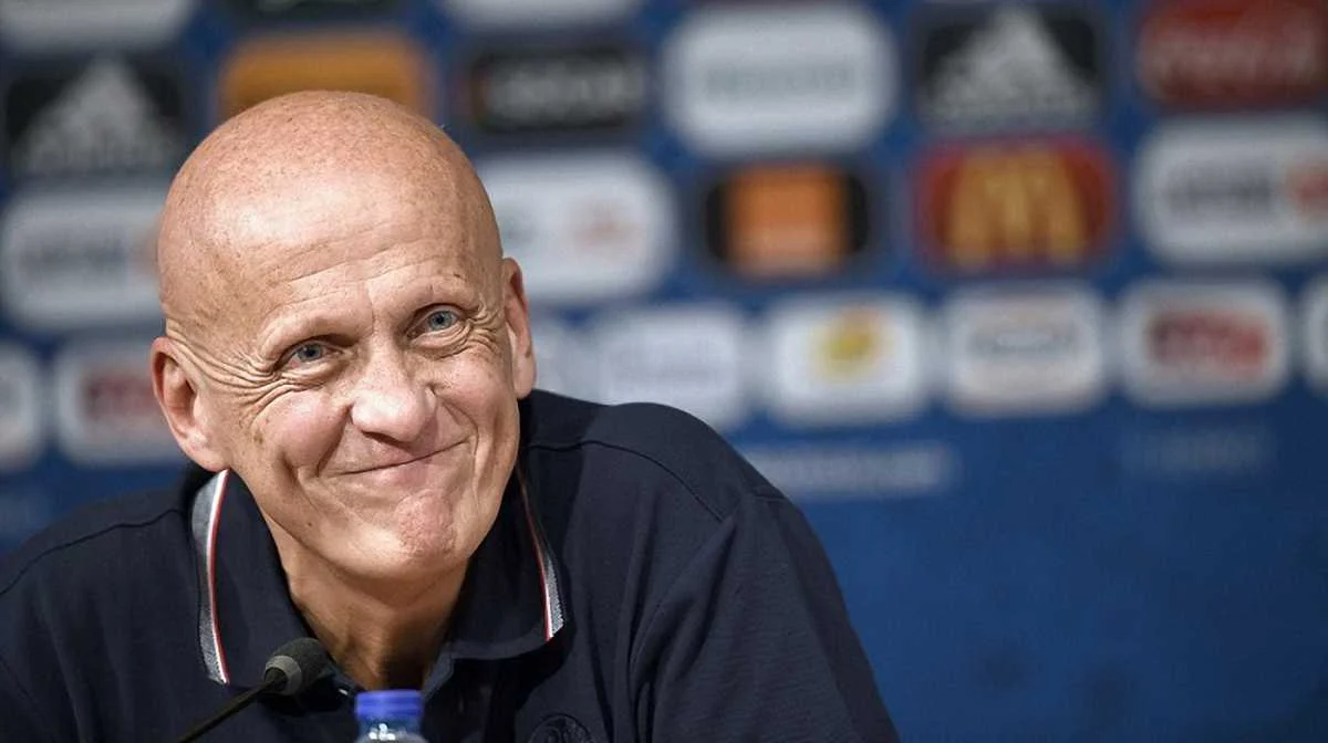 П'єрлуїджі Колліна / ФІФА