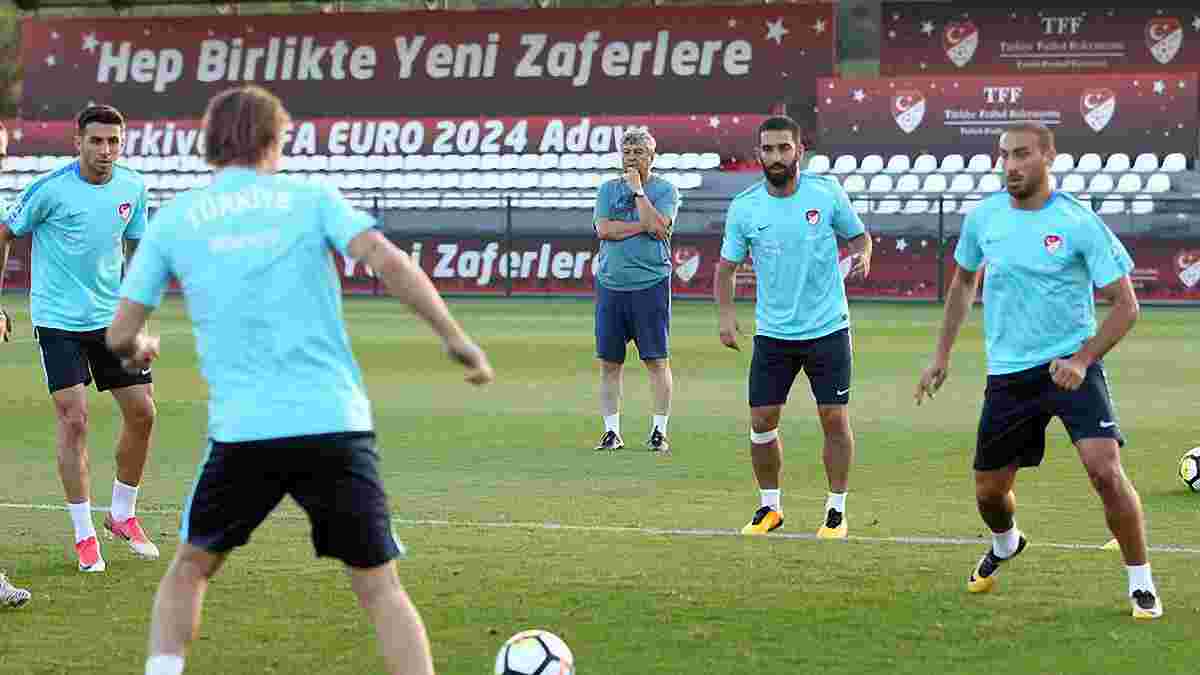 Украина – Турция: Луческу начал подготовку турок к матчу, уже есть первая потеря