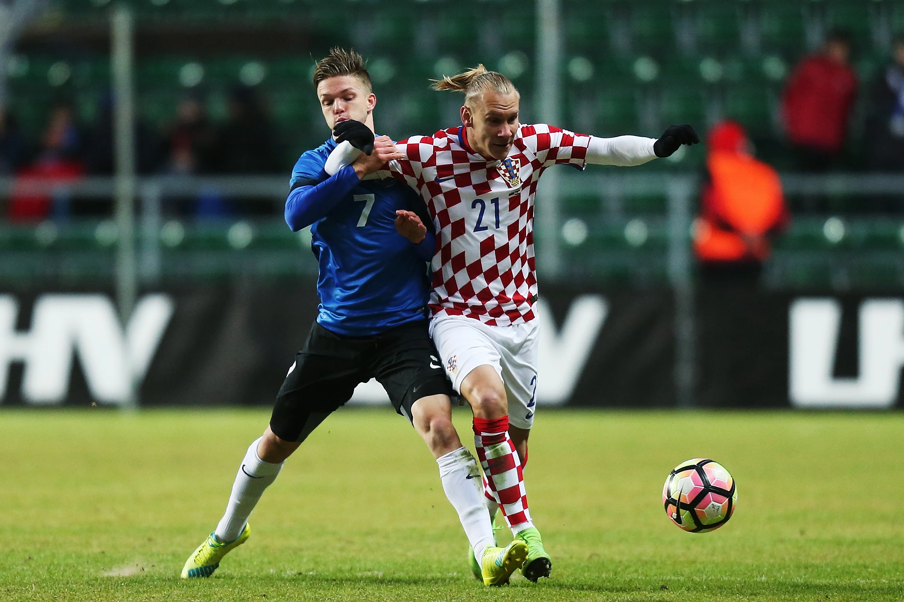 Домагой Віда у матчі за збірну Хорватії / getty images