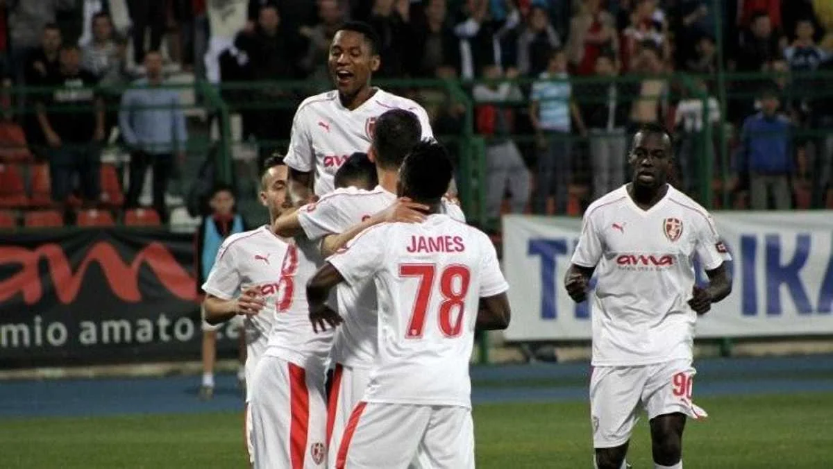 Скендербеу