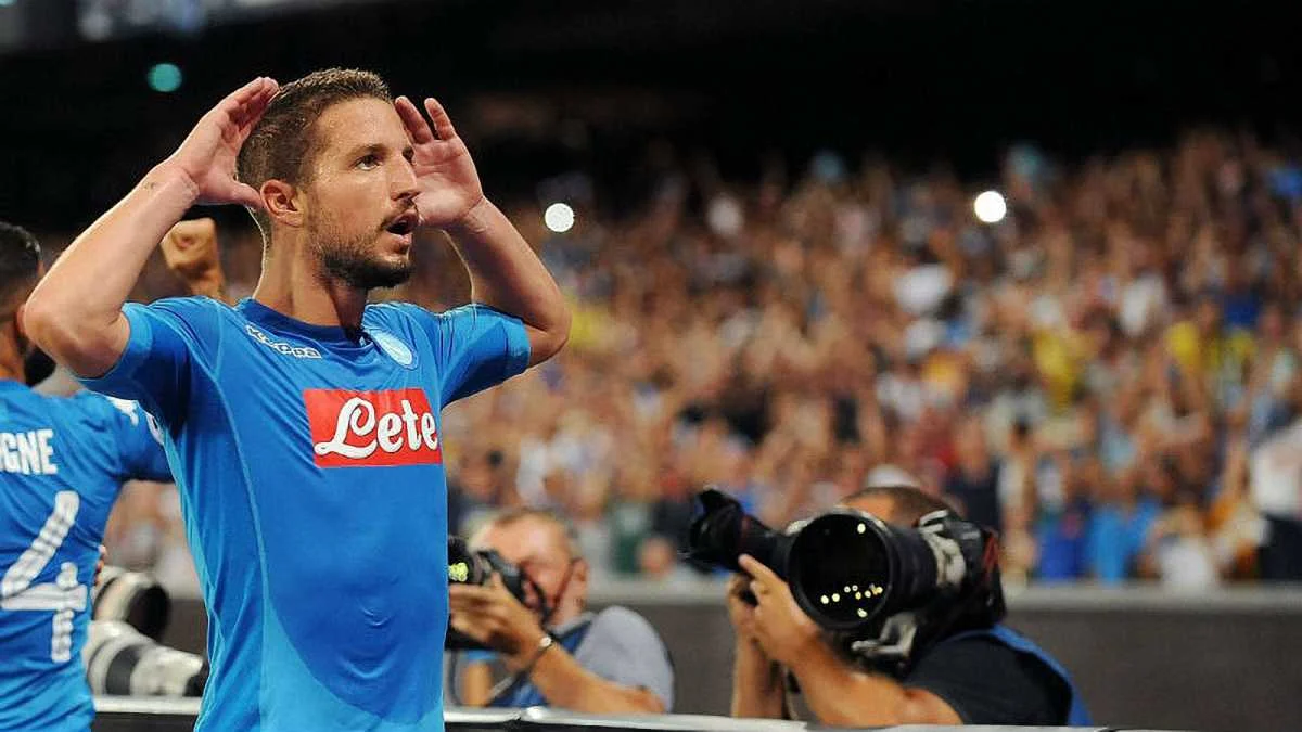 Дріс Мертенс / Squawka