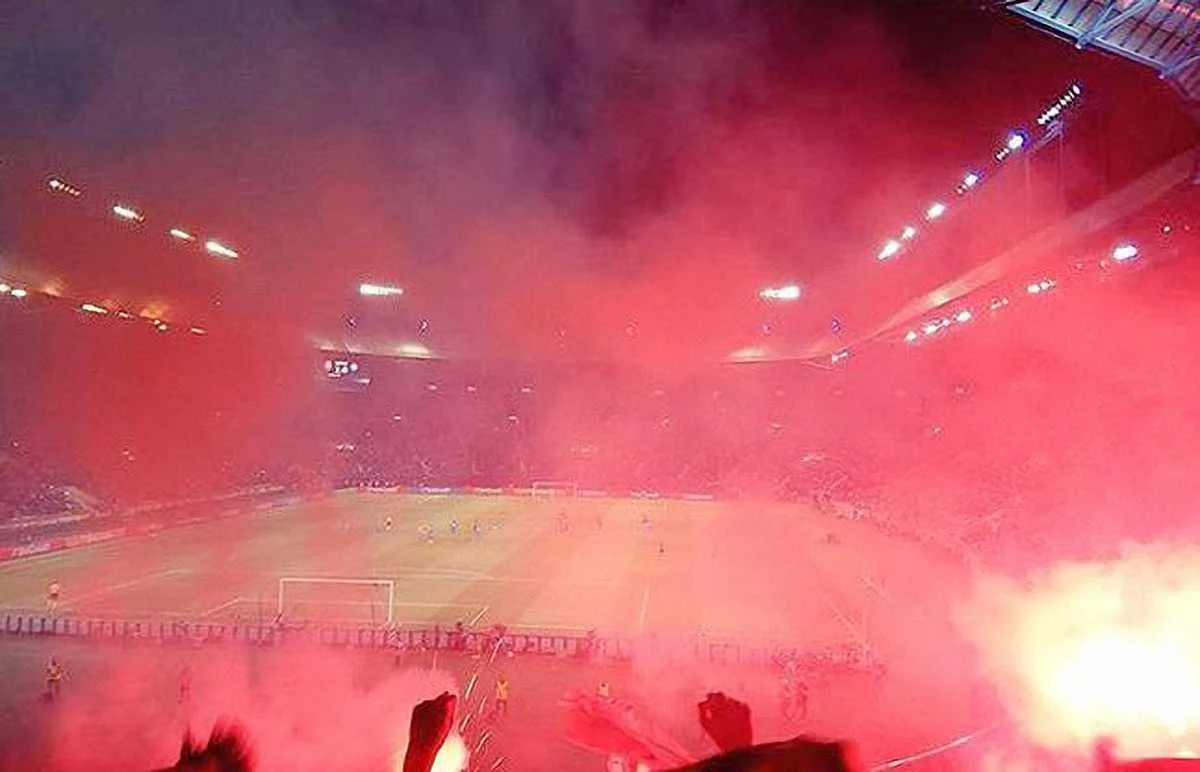 Фаєри на матчі Шахтар – Наполі