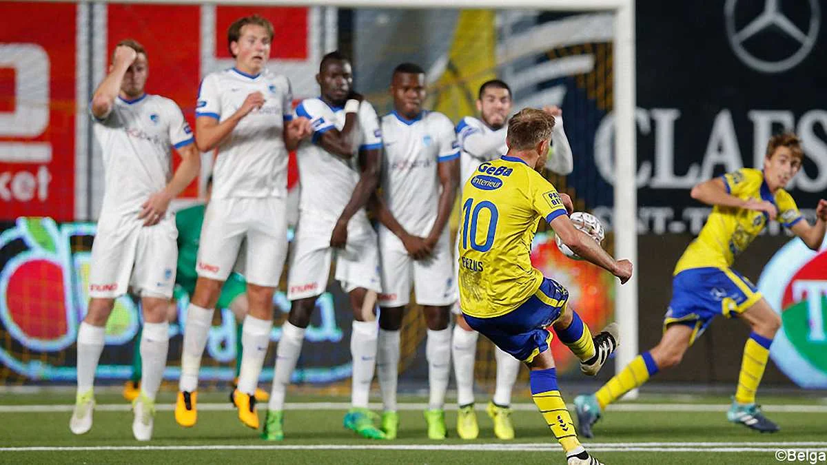 Роман Безус