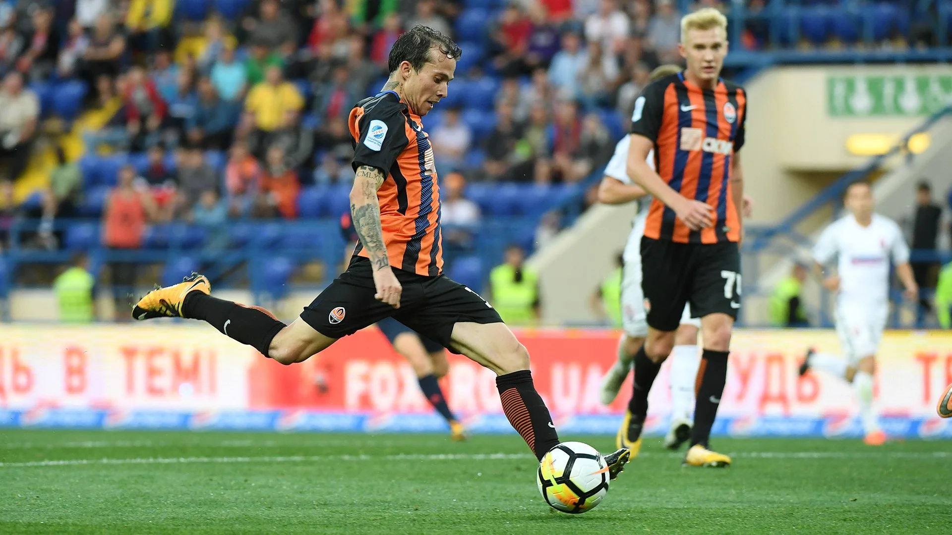 Бернард та Коваленко мали чудові моменти для взяття воріт / ФК Шахтар