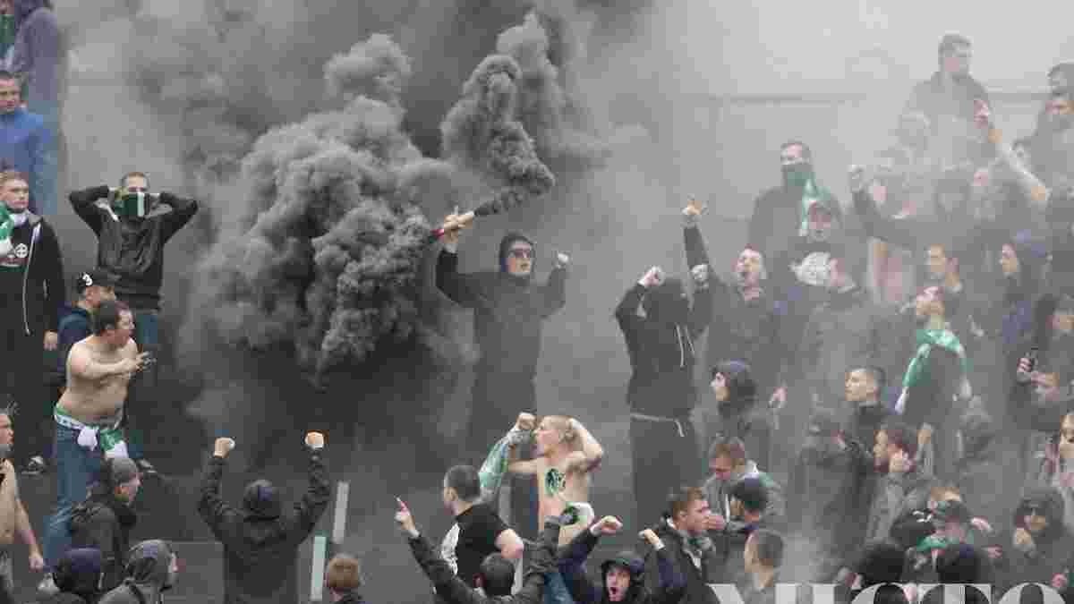 Фанати Карпат зупинили матч Кубка України проти Прикарпаття, закидавши правоохоронців камінням