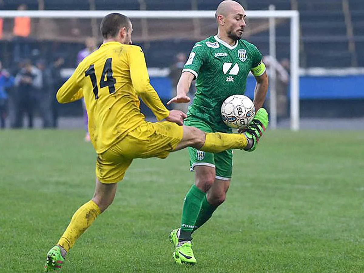 Прикарпаття – Карпати / ФК Карпати