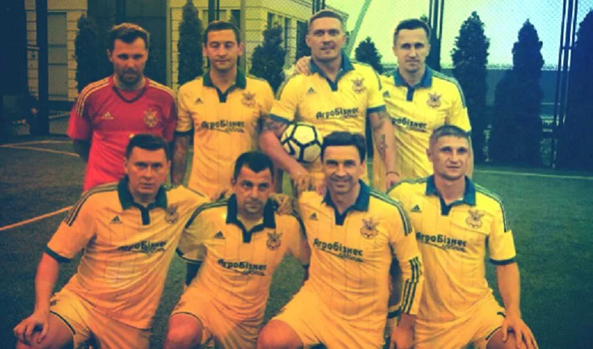 Ветеранская сборная Украины, усиленная Усиком / Instagram