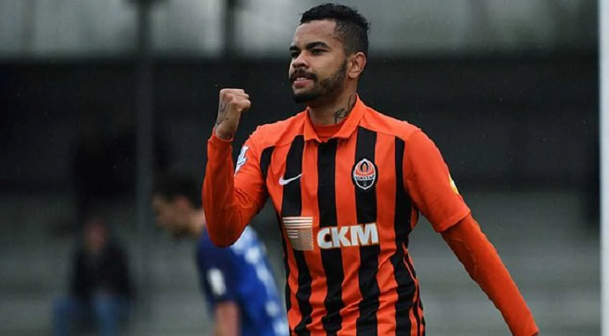 Дентиньо / ФК Шахтер