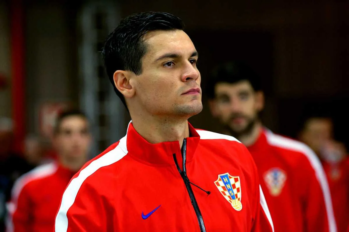 Деян Ловрен / Metro