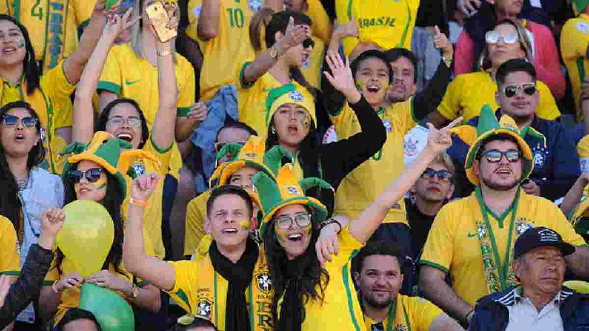 Вболівальники збірної Бразилії просять свою команду програти Чилі