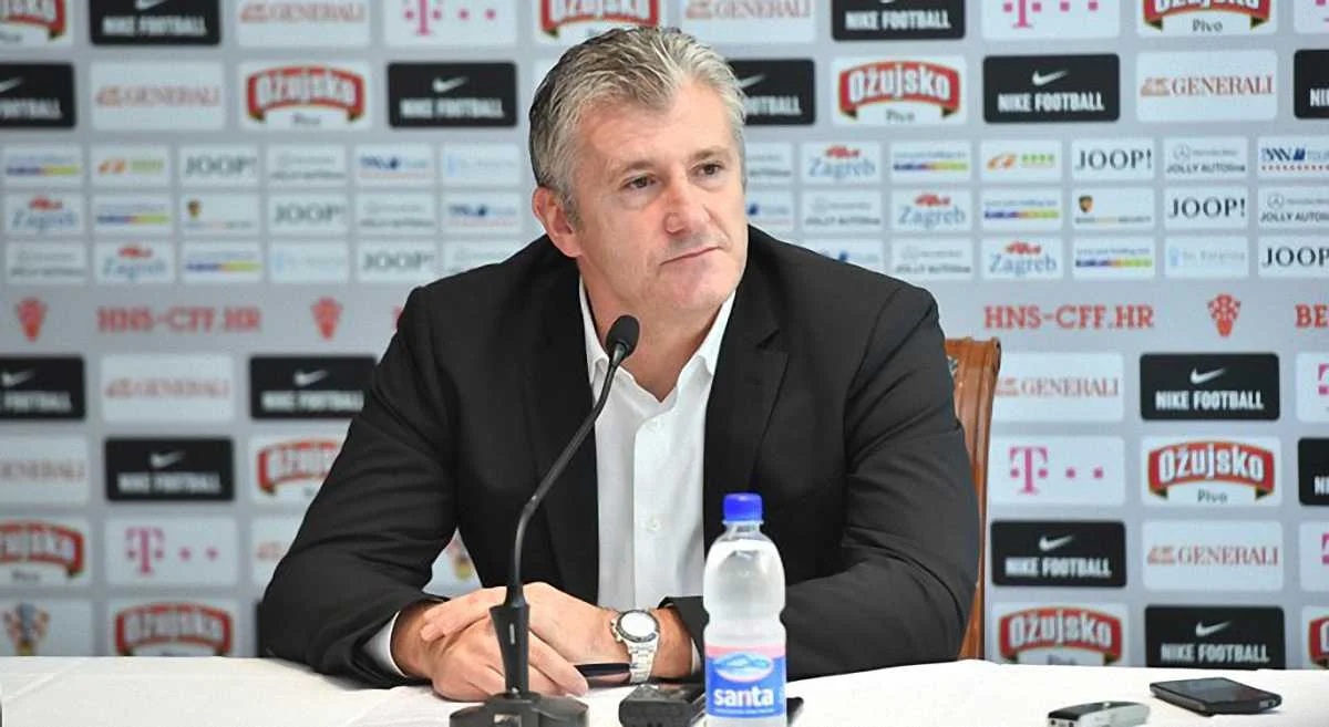 Давор Шукер