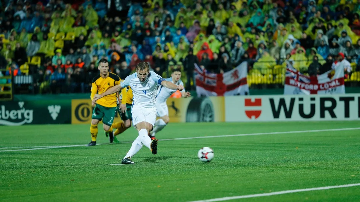 Кейн забивает с пенальти