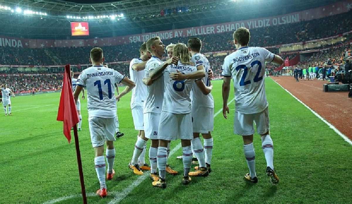 Сборная Исландии / Getty Images