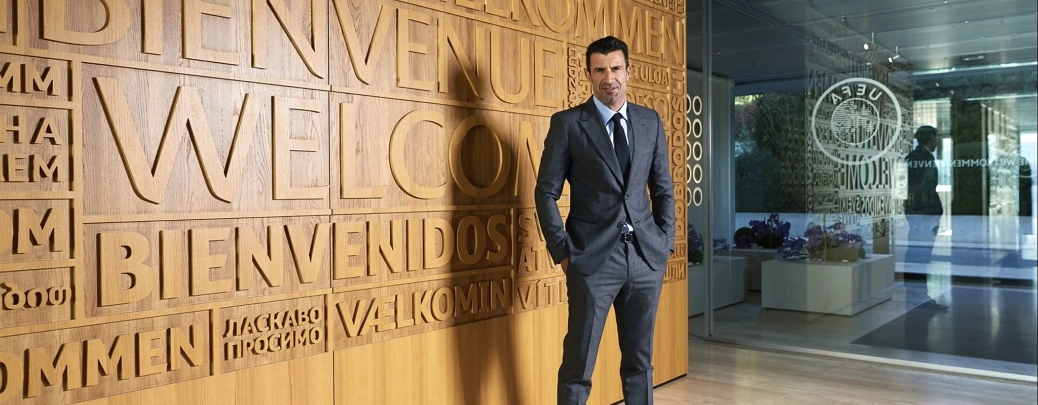 Луиш Фигу / УЕФА