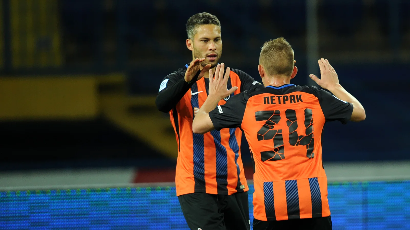 Марлос та Іван Петряк / ФК Шахтар