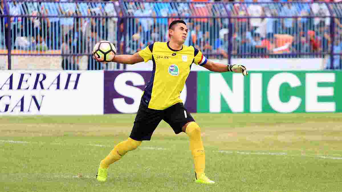 Легендарный индонезийский вратарь Худа умер из-за травмы, полученной в матче