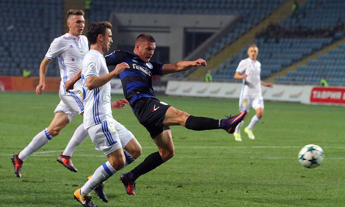 Олексій Хобленко проти Динамо / фото ФК Чорноморець