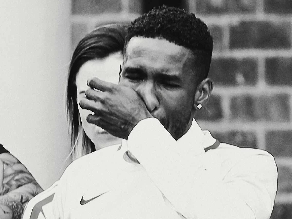 Джермейн Дефо оплакує Бредлі Лоурі