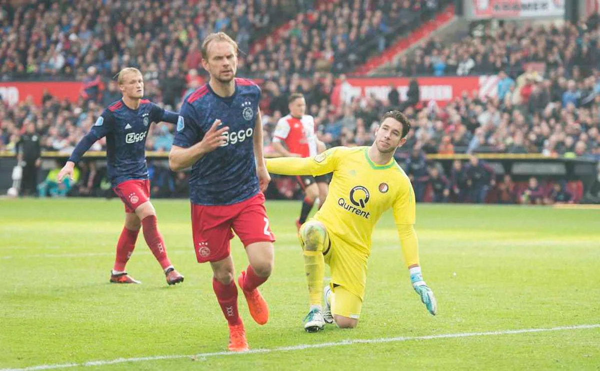 Аякс розгромив Фейєнорд