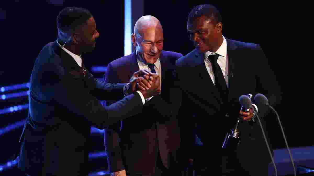 Нападающий Словацко Коне получил награду ФИФА за фэйр-плей