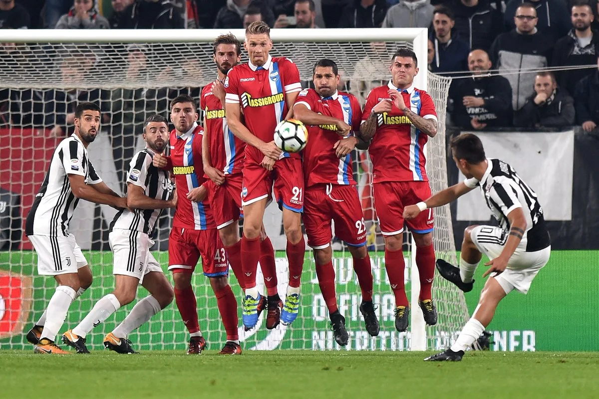 Дибала забиває зі штрафного