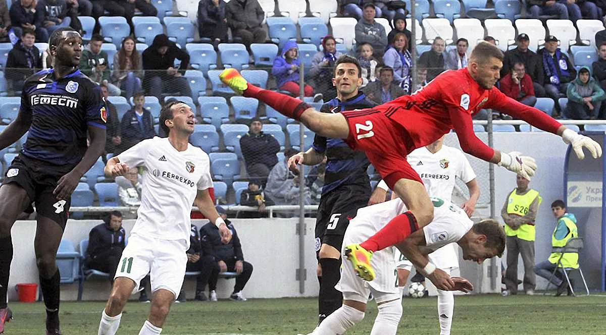 Олександр Ткачено (у польоті) / ФК Ворскла