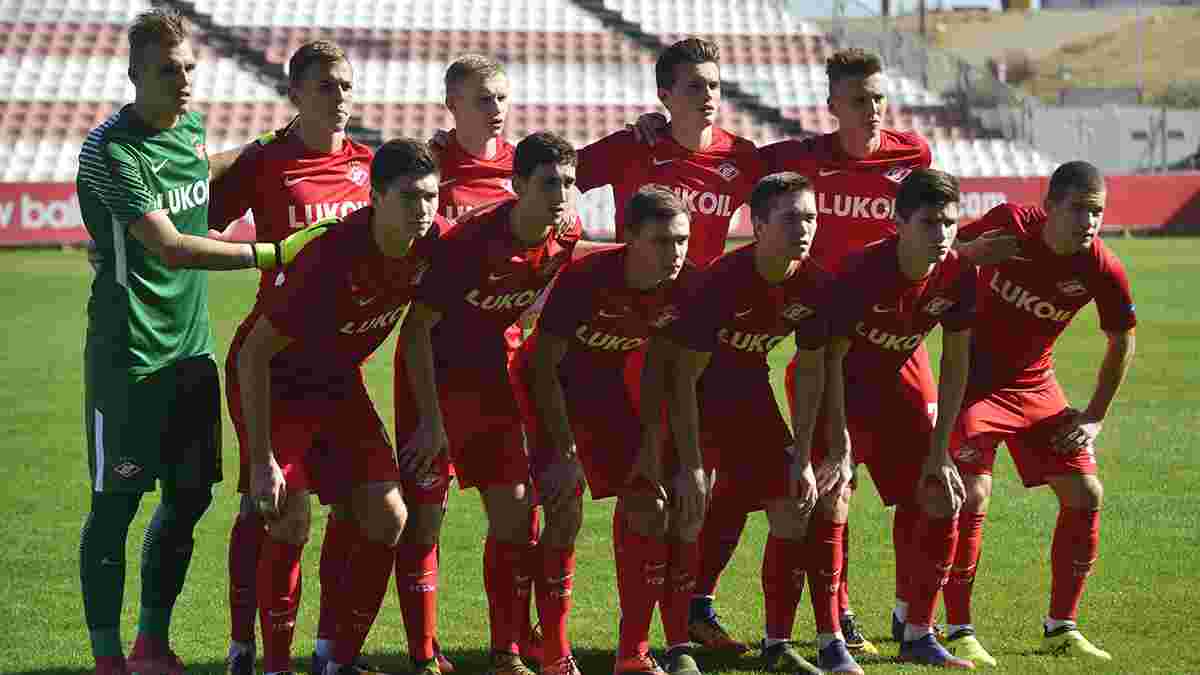 6 игроков Спартака U-19 симулировали травмы, забив гол Севилье в компенсированное время