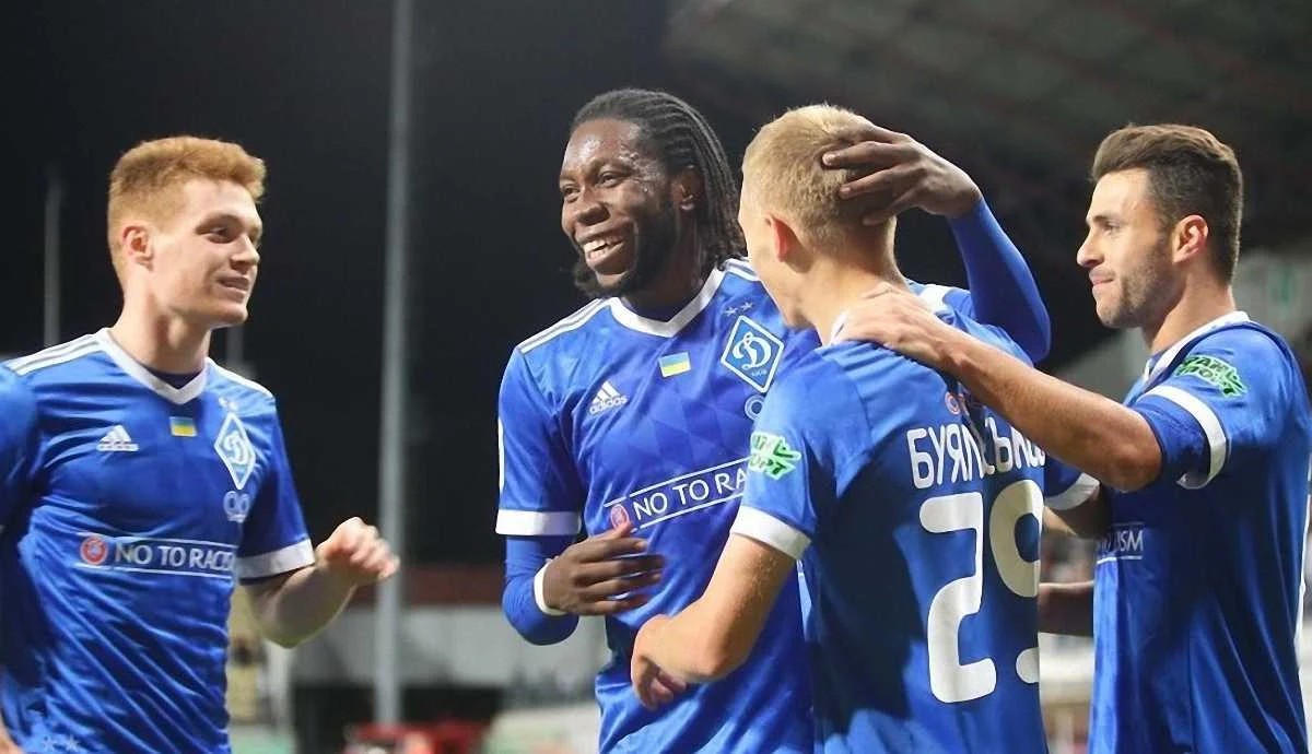 Партнери вітають Буяльського / ФК Динамо