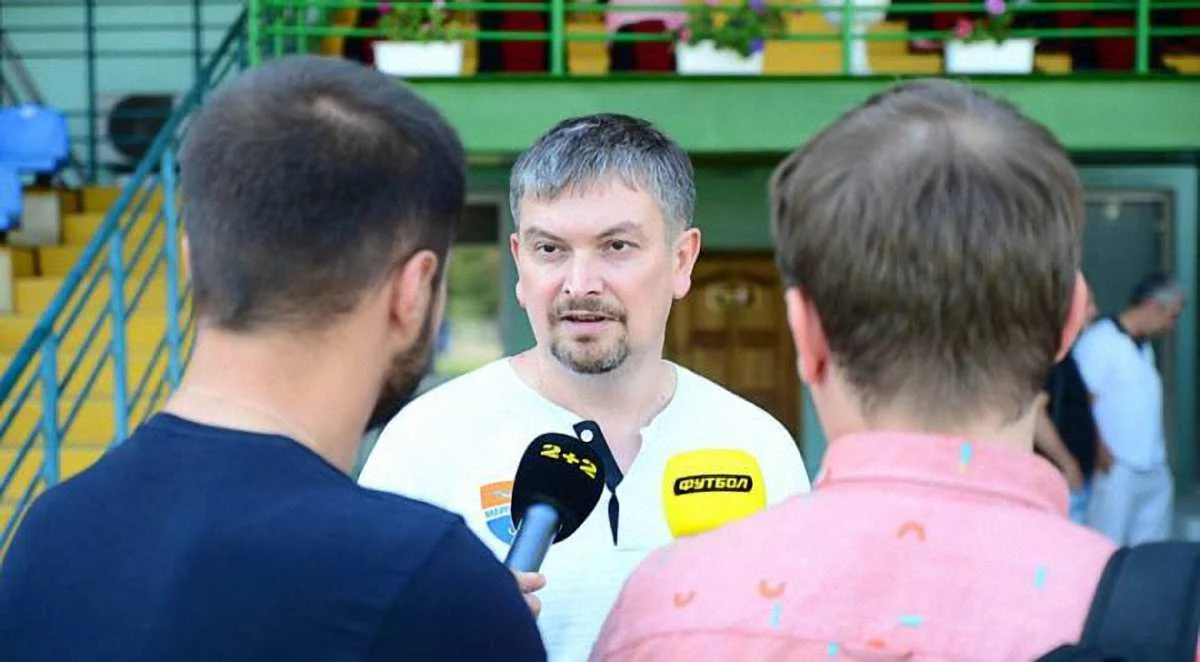 Андрій Санін / Соцмережі