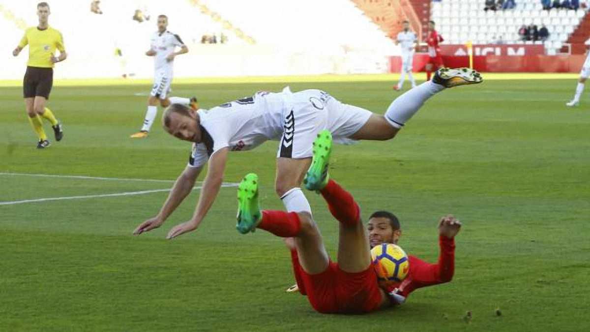 Роман Зозуля в матче Альбасете – Альмерия