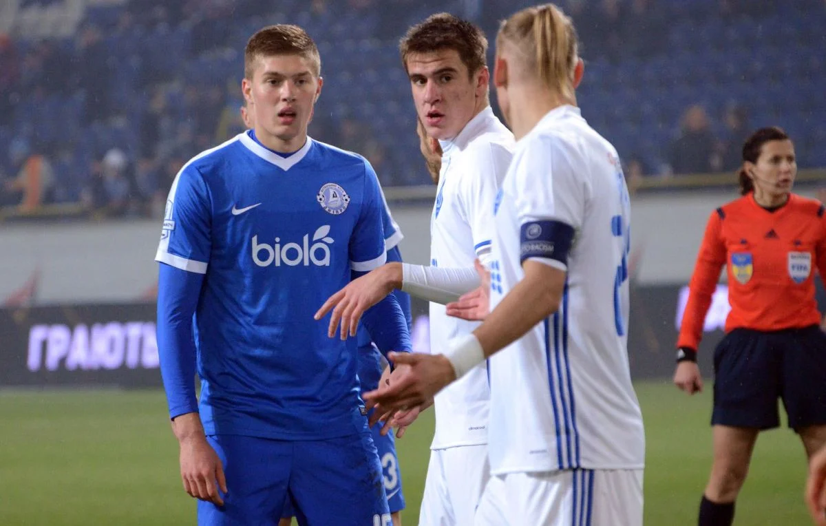 Артем Довбик (зліва) / фото fc-dnipro.com.ua