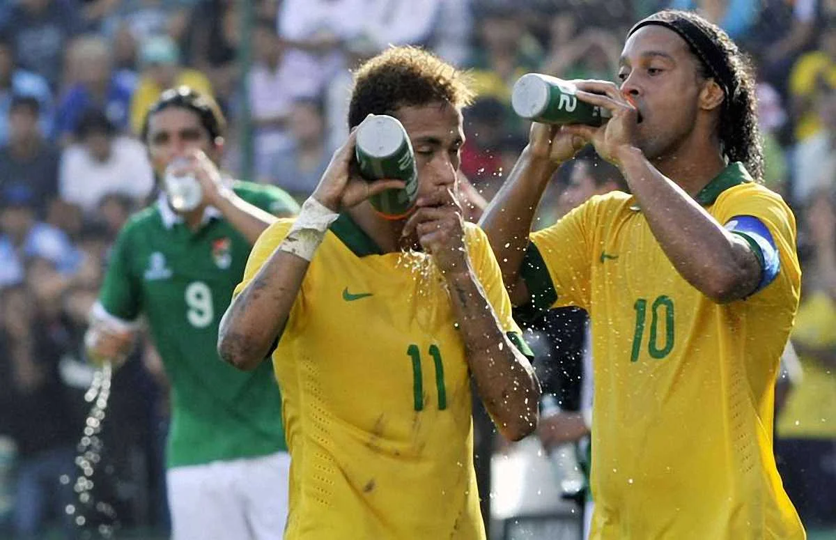 Неймар и Роналдиньо / GiveMeSport