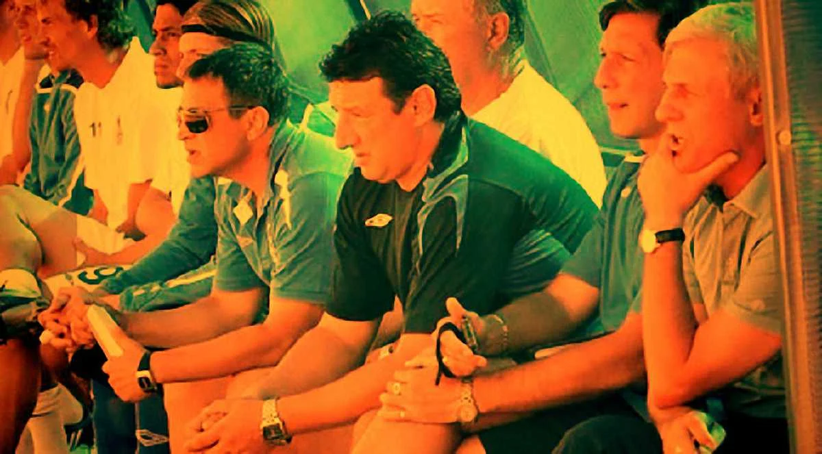 Іван Гецко (у центрі)