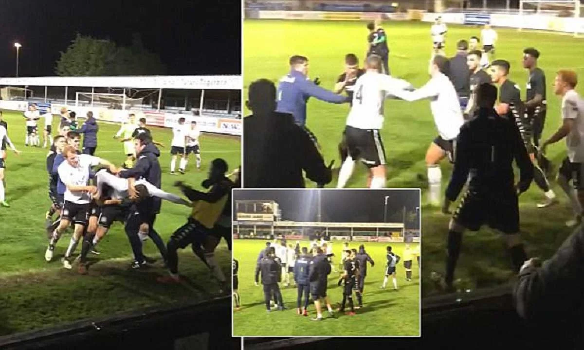 Драка между ФК Рил и ФК Лидс Юнайтед