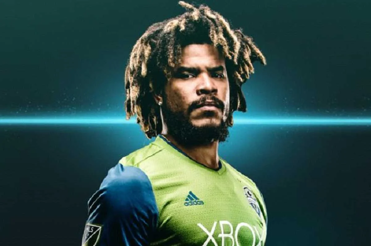 Роман Торрес