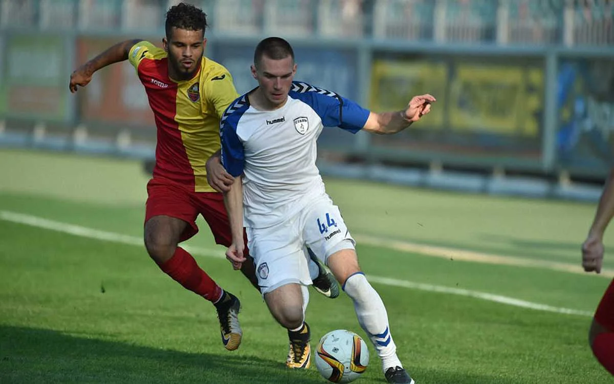 Зірка приймає Сталь