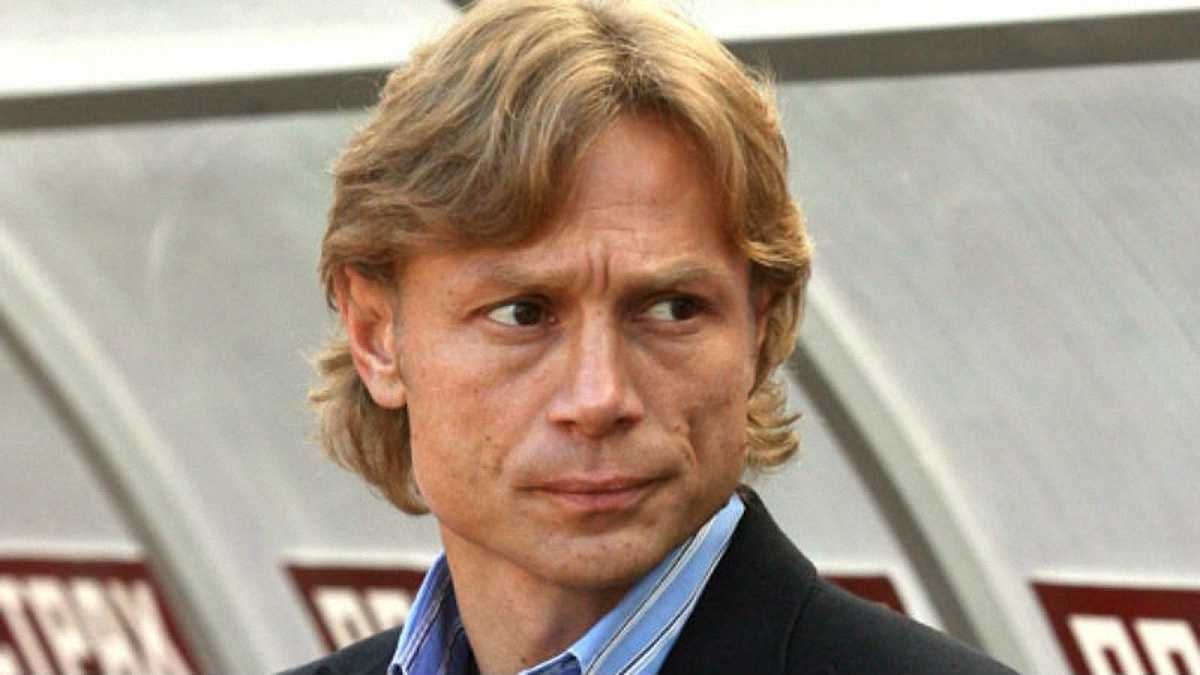 Валерий Карпин