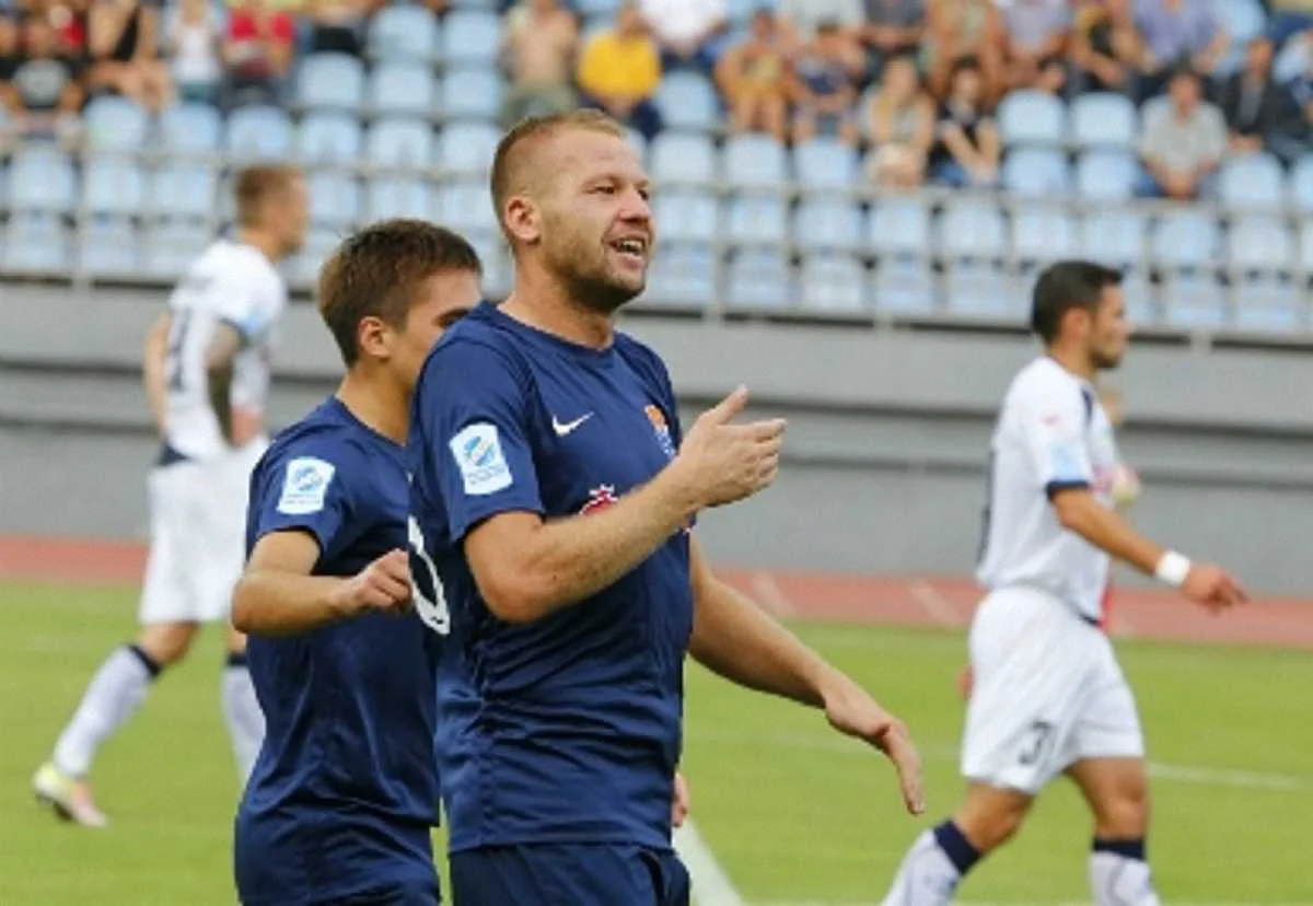 Фото ФК Мариуполь