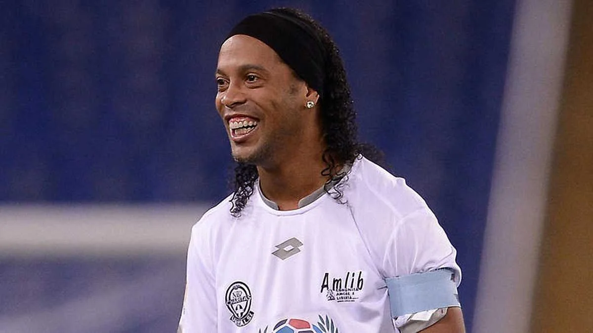 Роналдінью / The World Game