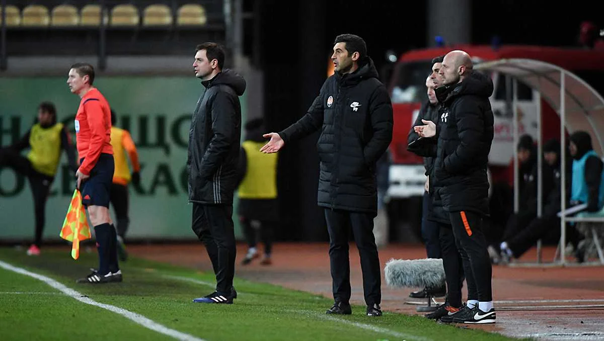 Паулу Фонсека и его штаб агрессивно возмущались судейством / фото ФК Шахтер