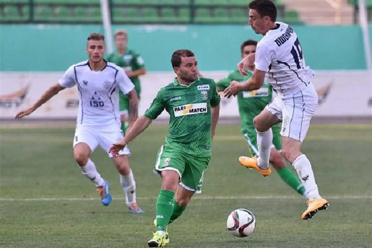 Артур Карноза / ФК Карпаты