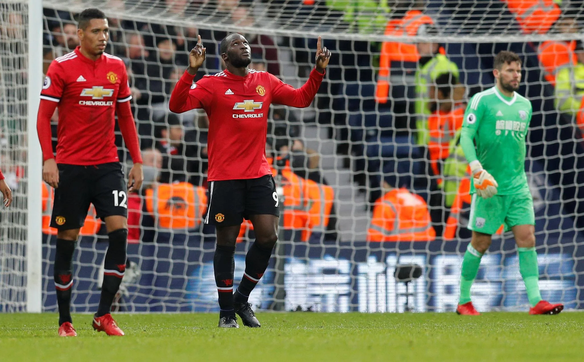 Лукаку святкує / твіттер АПЛ